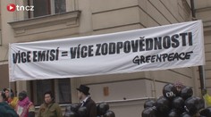 Greenpeace před vládou: V Bangladéši jsou na tom líp