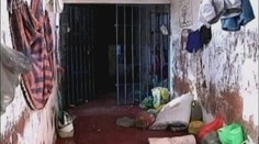 VZPOURA VĚZŇŮ! Uřízli hlavu i brazilskému Fritzlovi