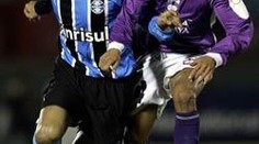 Defensor si poveze do odvety dvoubrankový náskok