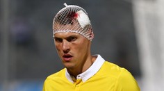Fanouškům zatrnulo: Slovenský kapitán Škrtel ležel v krvi! VIDEO