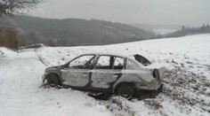 Opilec se u Brna motal s autem v poli, to se přehřálo a shořelo