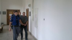 Chtěl vyhodit přítelkyni z rychlíku, u soudu v Praze dostal 13 let