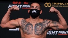 Šampion Pettis prohrál v PFL i druhý zápas, ženám kralovala Harrisonová