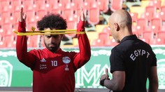Nové zprávy o Salahovi! Stihne egyptský filuta start MS?