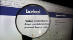 Facebook a Twitter jsou rejdiště tajných služeb