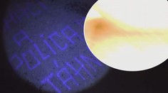 VIDEO: Výbuch a požár na Teplicku. Útočník vyhrožuje bohatým a policii
