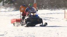 Opilý a špatně oblečený turista uvízl na Sněžce. Porušil několik zákazů