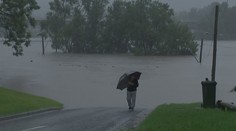 Východ Austrálie bičují lijáky. Kvůli záplavám evakuovali tisíce lidí. VIDEO
