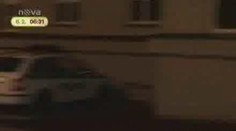 VIDEO: Bulovka: Žena trpěla rakovinou, zabila se po pádu ze třetího patra