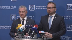 V září chceme úředníkům zvednout platy, oznámil Jurečka. Středula určil o kolik
