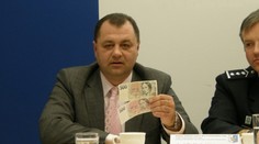 Povedená rodina! Matka se synem padělali bankovky ve velkém!