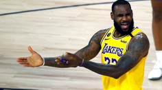 Lakers s Jamesem opět prohráli. Mistrovské Toronto zatím stoprocentní