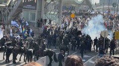 Protesty v Izraeli proti změně soudního systému. Policie použila vodní děla