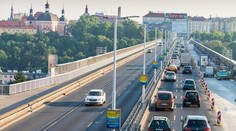 Praha zvažuje zavedení mýtného. Řidiči by platili desetikoruny denně