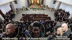 VIP na Drobného pohřbu: Hašek, modelky a Řepková s partnerem