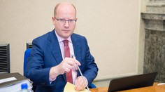 Sobotka: S Babišem si netykáme, přivlastnil si úspěchy. ROZHOVOR