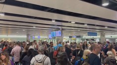 Chaos ve Velké Británii. Porucha zastavila provoz na letištích po celé zemi