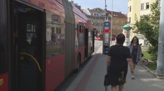 Za jízdy si prý lakovala nehty! Test u řidičky trolejbusu potvrdil drogy