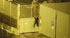 Strážníci v Mostě dopadli muže. Ten se vloupal do skladu, kde chtěl ukrást pivo