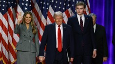 Šéf UFC i Donaldova kopie. Kdo jsou lidé, kteří s Trumpem slavili na pódiu