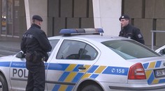 Žena chodila po Brně téměř nahá, oblečení potom ukradla z divadla
