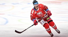 Kluci tu lítají víc než v NHL, hodnotí Krejčí. Na olympiádě by si zahrál rád