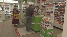 Roušky jdou opět na dračku! Lidé je začali v lékárnách kupovat ve velkém