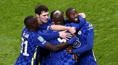 VAR sebral Tottenhamu gól i dvě penalty a Chelsea jde do finále Carabao Cupu
