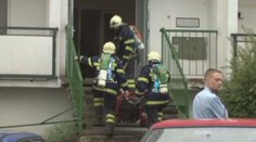 Z hořícího domu v Děčíně hasiči evakuovali 35 lidí