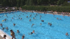 Koupaliště praskají ve švech. Lákají na atrakce i zvýhodněné vstupy