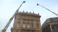 Před 140 lety vyhořelo Národní divadlo. Hasiči ukázali, jak bojovali s plameny