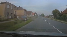 Šofér bez papírů se řítil centrem Pardubic. Semafory projížděl na červenou