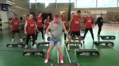 VIDEO: Rudí ďáblové z Manchesteru řádí při aerobiku