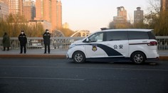 Školní autobus najel do skupinky dětí a rodičů. Na místě zemřelo 11 lidí