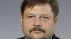 Poslance Wolfa zatím kolegové policii nevydají