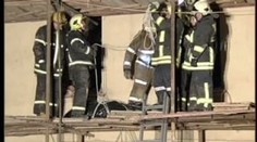 V sutinách zříceného domu zemřeli čtyři dělníci