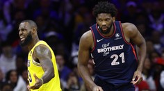 LeBron překonal další rekord, ale jeho Lakers zničil Embiid díky triple double