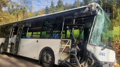 Na Jindřichohradecku havaroval autobus. Tři lidé skončili v nemocnici
