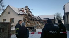 Na Žďársku se po výbuchu zřítila polovina domu