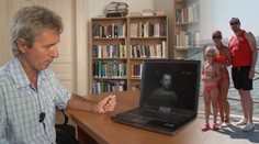 NĚCO TAJÍ, myslí si odborník na komunikaci, který rozebral proslov Petra Kramného