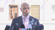Ministr Plaga konečně řekl, za jakých podmínek se děti vrátí do škol