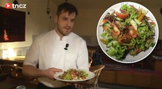 HMYZÍ HOSTINA: Připravte si doma salát s MOUČNÝMI ČERVY!