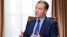 Rusové opět hrozí třetí světovou válkou. Medveděv řekl, co ji odstartuje