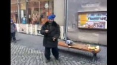 Bezdomovec Standa tanečním mistrem