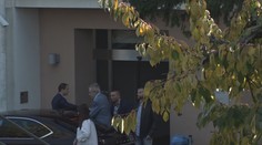Zeman opustil nemocnici a poslal lidem vzkaz. Lékaři řekli, jak na tom je