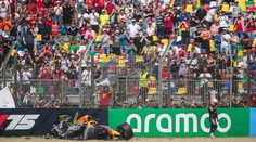 Ničitel Cunoda, slušňák Russell. Zničené monoposty F1 nejvíce stály Alpine