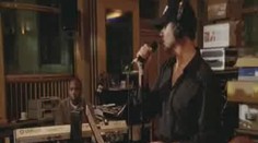 George Michael po čtvrtstoletí zvolní - video