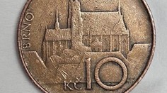 Vzácná desetikoruna se dostala do oběhu. Její hodnota jde do statisíců