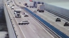Senior (67) se otáčel na silnici a jel v protisměru. Spěchal na očkování. VIDEO