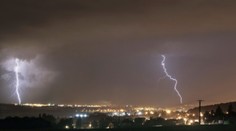 VÝSTRAHA: Východ Česka zasáhnou silné bouřky, varují meteorologové